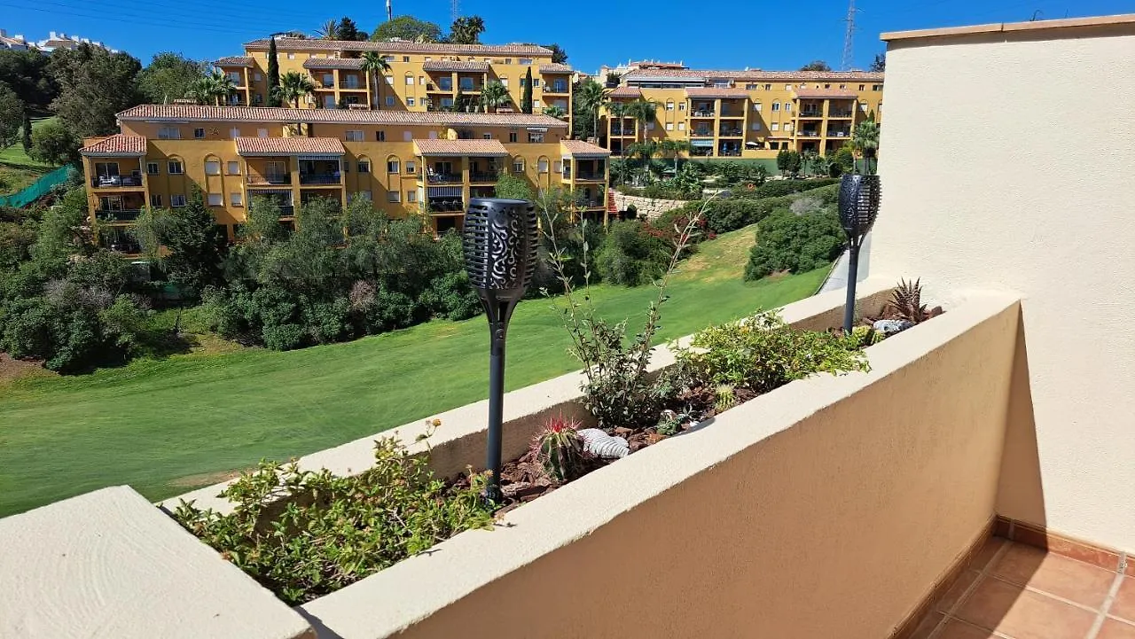 Sunny Golf View Miraflores Sitio de Calahonda Apartment